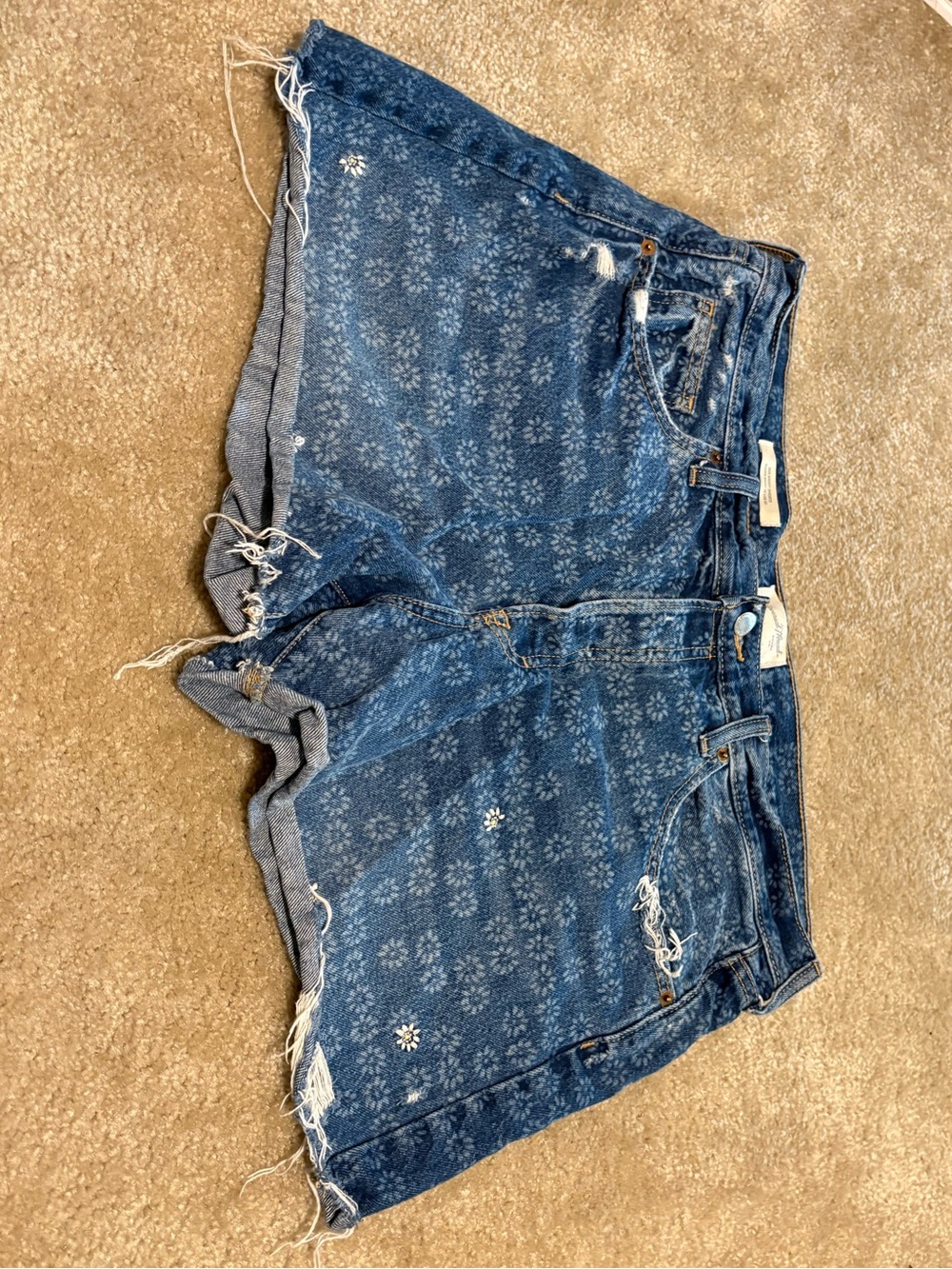 Universal Thread Blue Floral Print Denim Cutoff Shorts